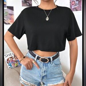 5 for $20🫟🛍️🔵 Women’s SHEIN Cropped T-Shirt. Size Medium. NWOT